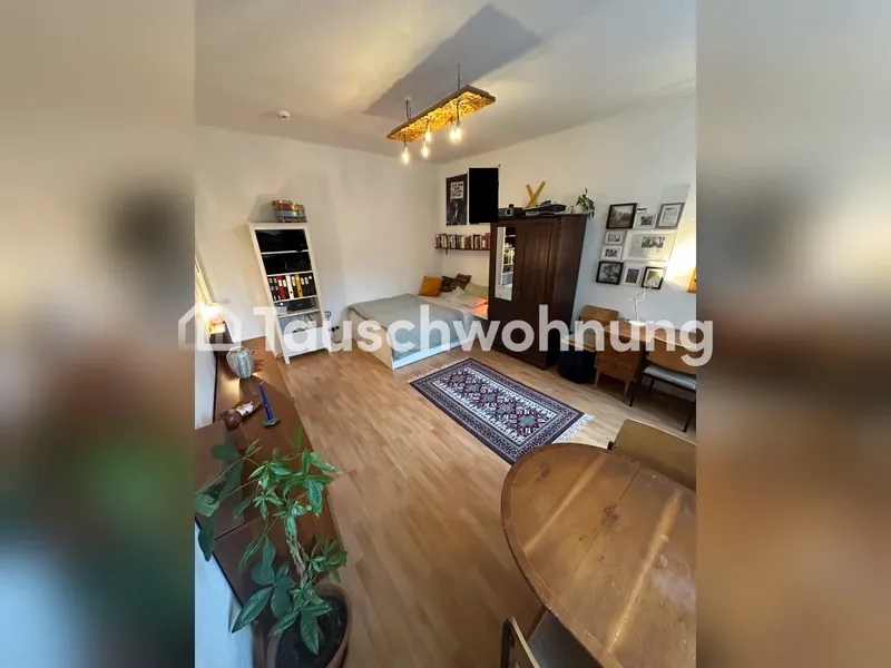 Tauschwohnung: Suchen größere Wohnung (2-3 Zimmer) in Berlin — photo 1